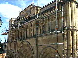 Aubeterre facade tout