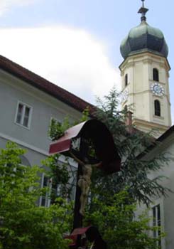 Graz-Monastery_Courtyard