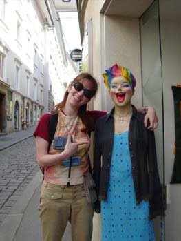 Graz_Cessie_makes_a_friend_and_wants_a_new_hairdo